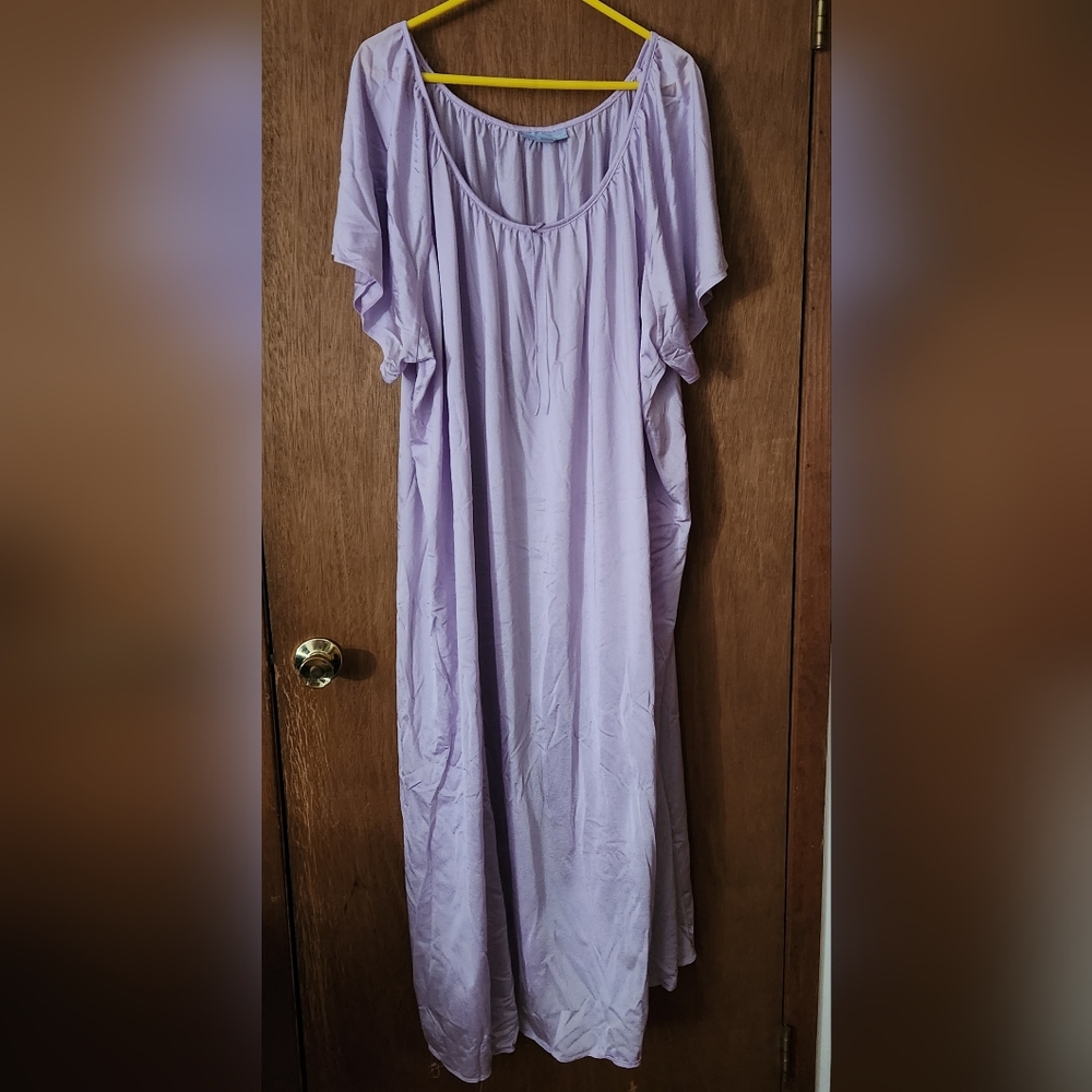 Women's Nightgown